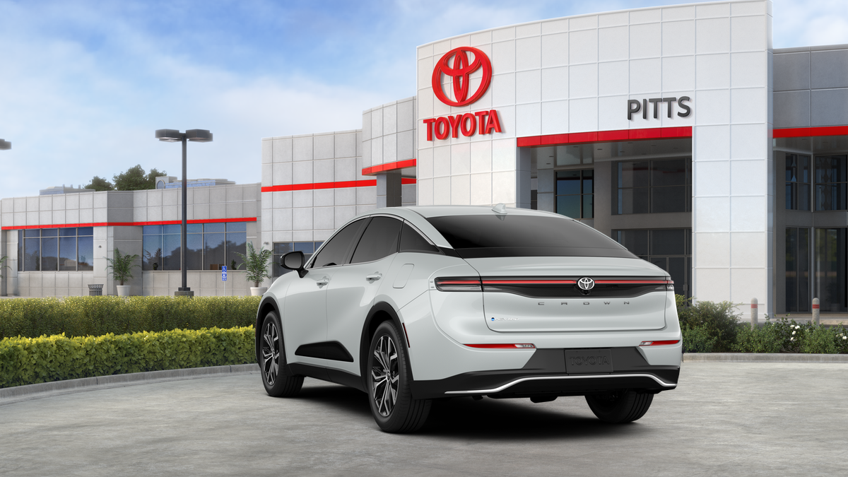 2026 Toyota Crown XLE - Photo 58