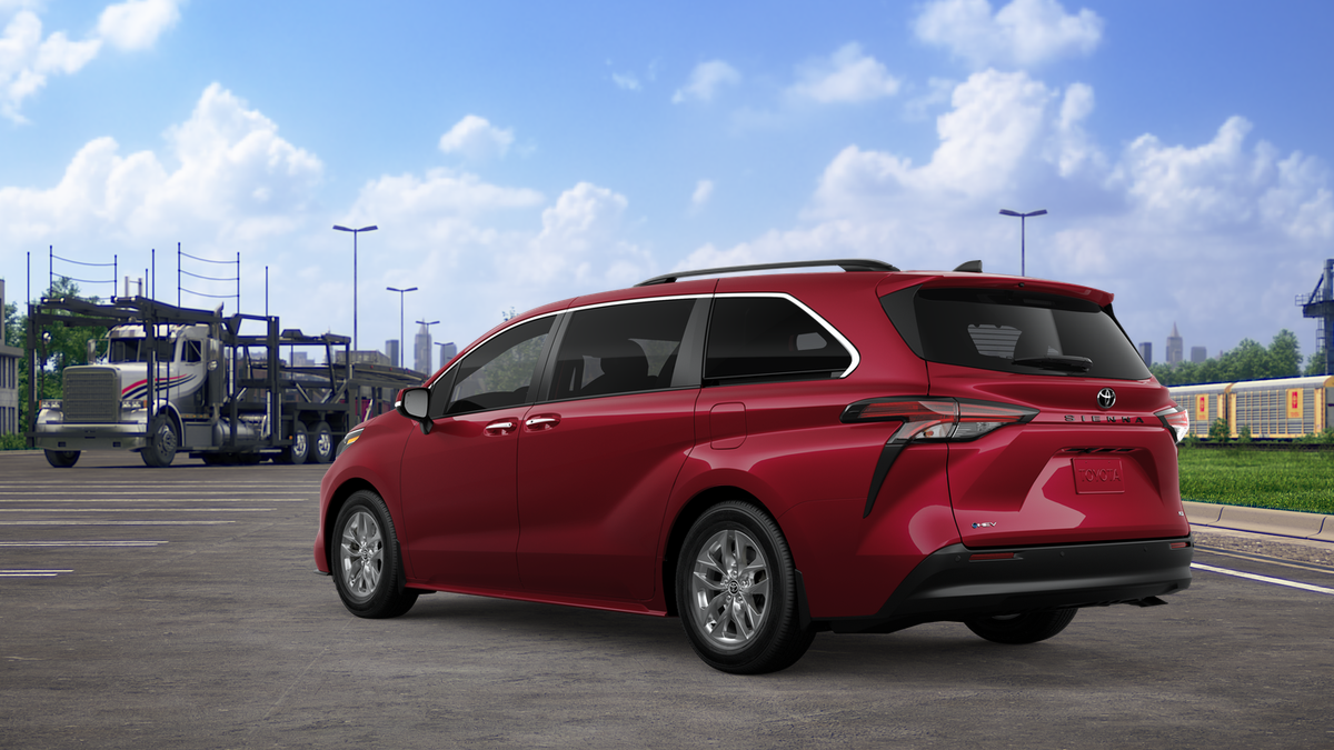 New 2026 Ruby Flare Pearl <sup>1</sup> Toyota  XLE image 39
