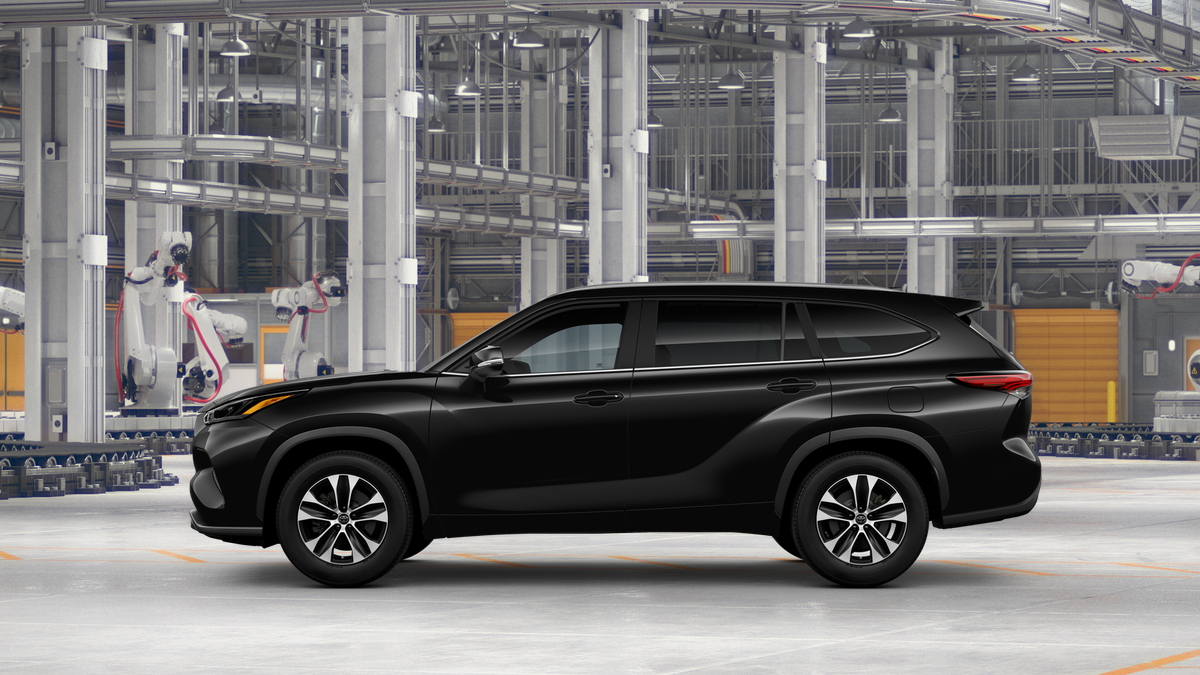 2025 Toyota Highlander XLE photo 5