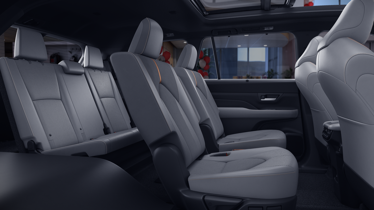 New 2026 Toyota Grand Highlander Hybrid SUV