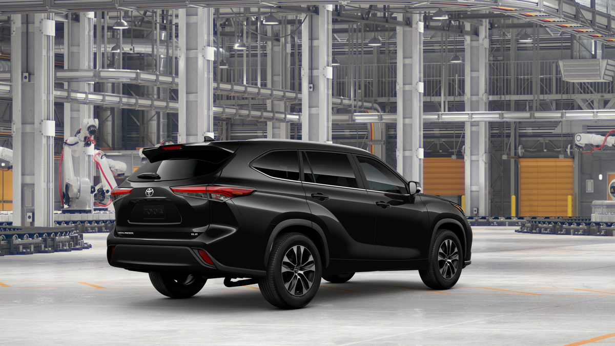 2025 Toyota Highlander XLE photo 11