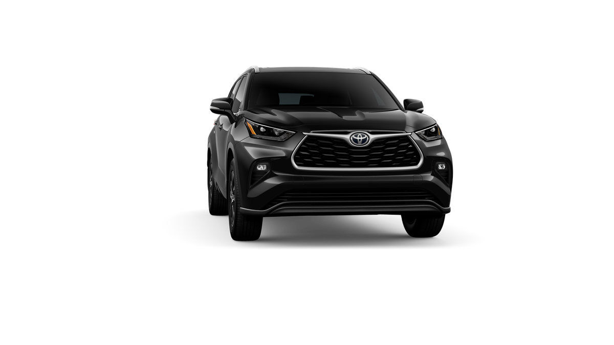 New 2026 Midnight Black Metallic Toyota  XLE image 18