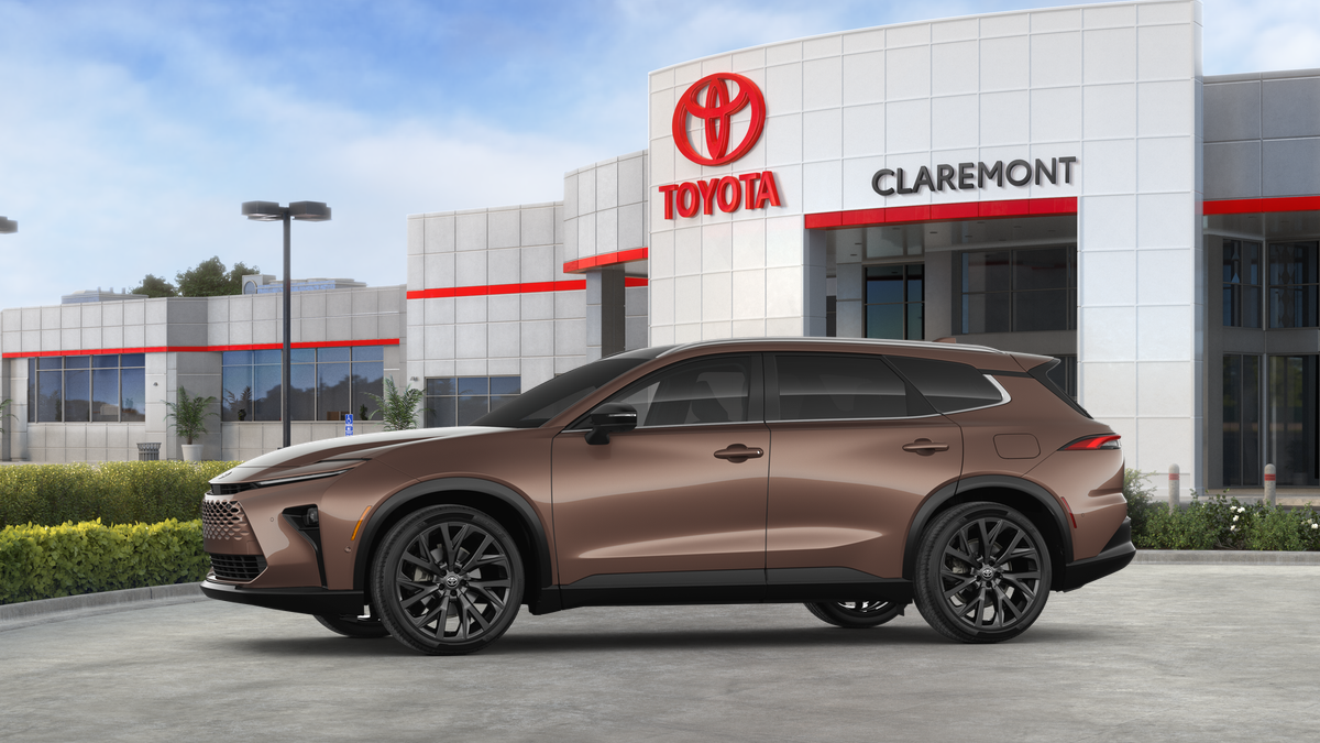 New Bronze Age [extra cost color] 2025 Toyota Crown Signia Limited