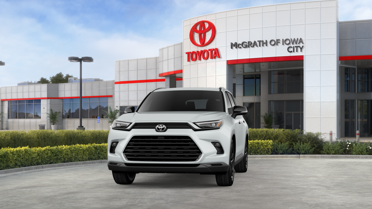 New 2026 Wind Chill Pearl <sup>1</sup> Toyota  Nightshade image 21