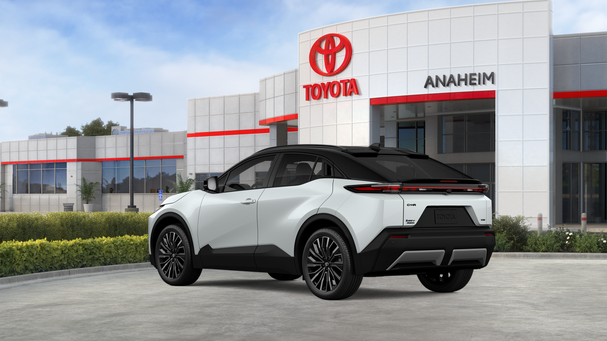 2026 Toyota C-HR XSE - Photo 28