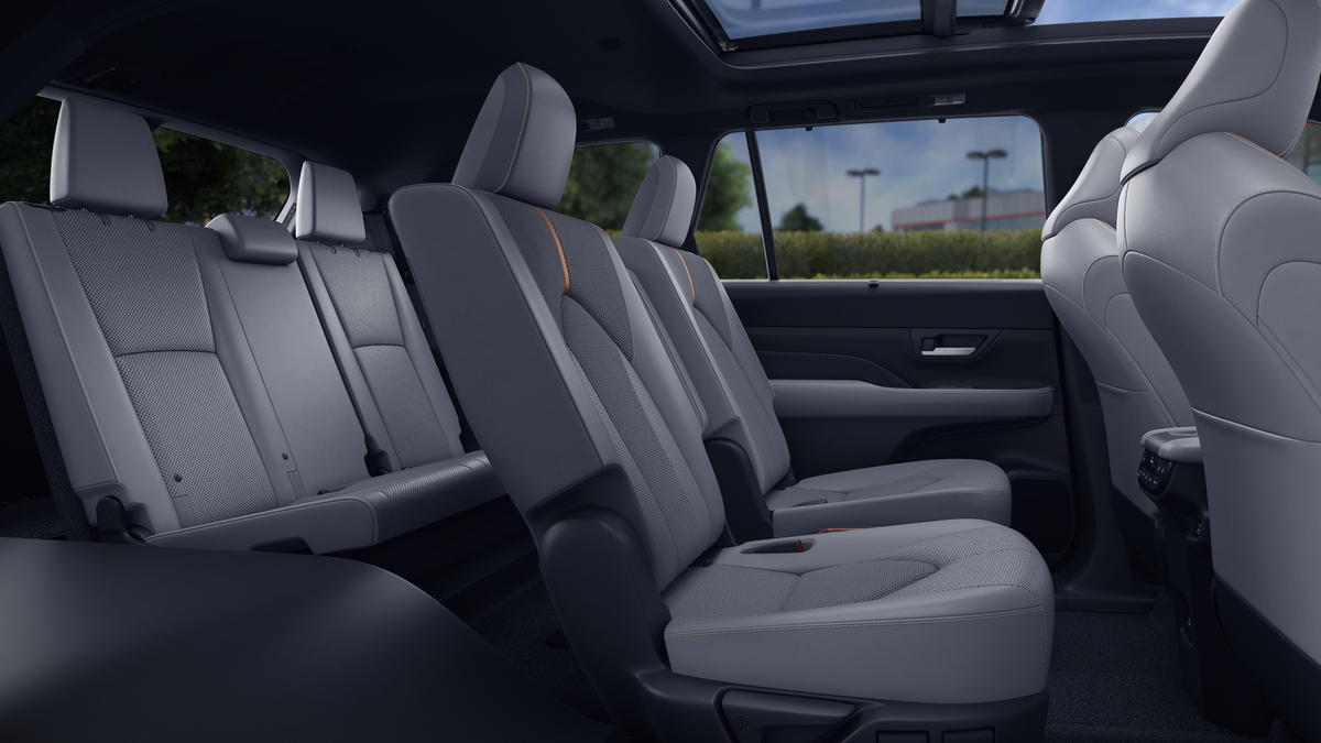 2025 Toyota Grand Highlander Hybrid MAX Platinum photo 69