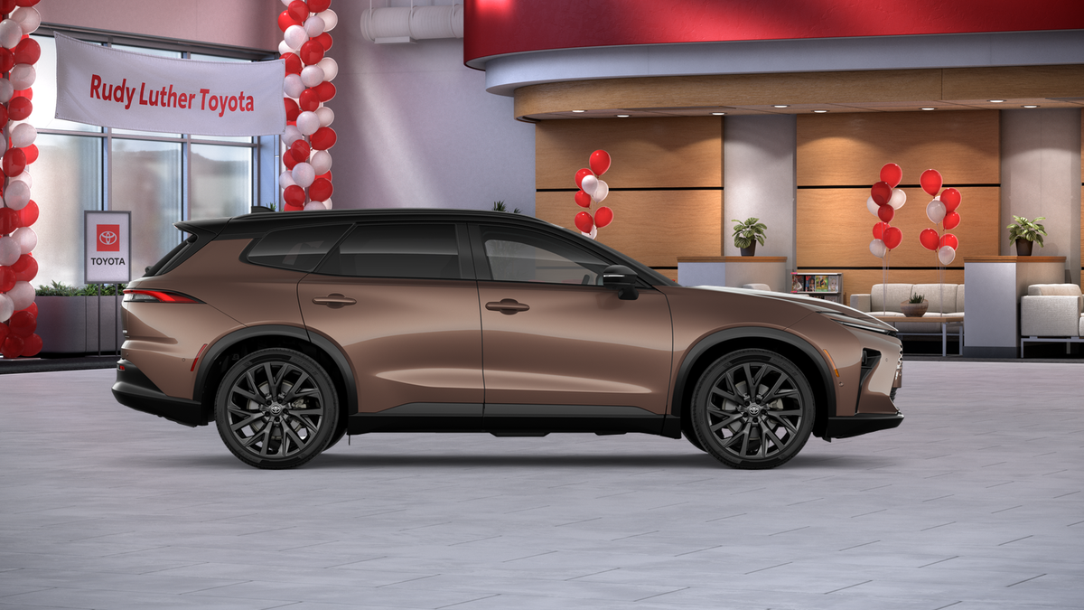 New 2026 Bronze Age with Black roof <sup>1</sup> Toyota  Limited image 14