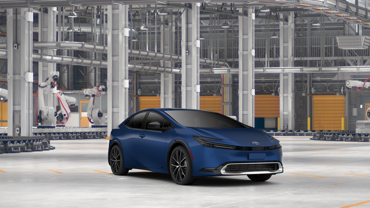 New 2027 Reservoir Blue Toyota  XLE AWD image 17