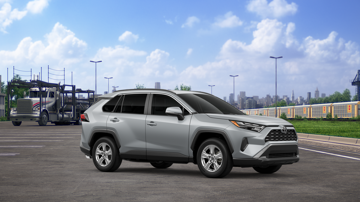 2025 Toyota RAV4 XLE photo 16