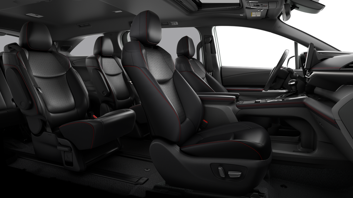 2025 Toyota Sienna XSE photo 20