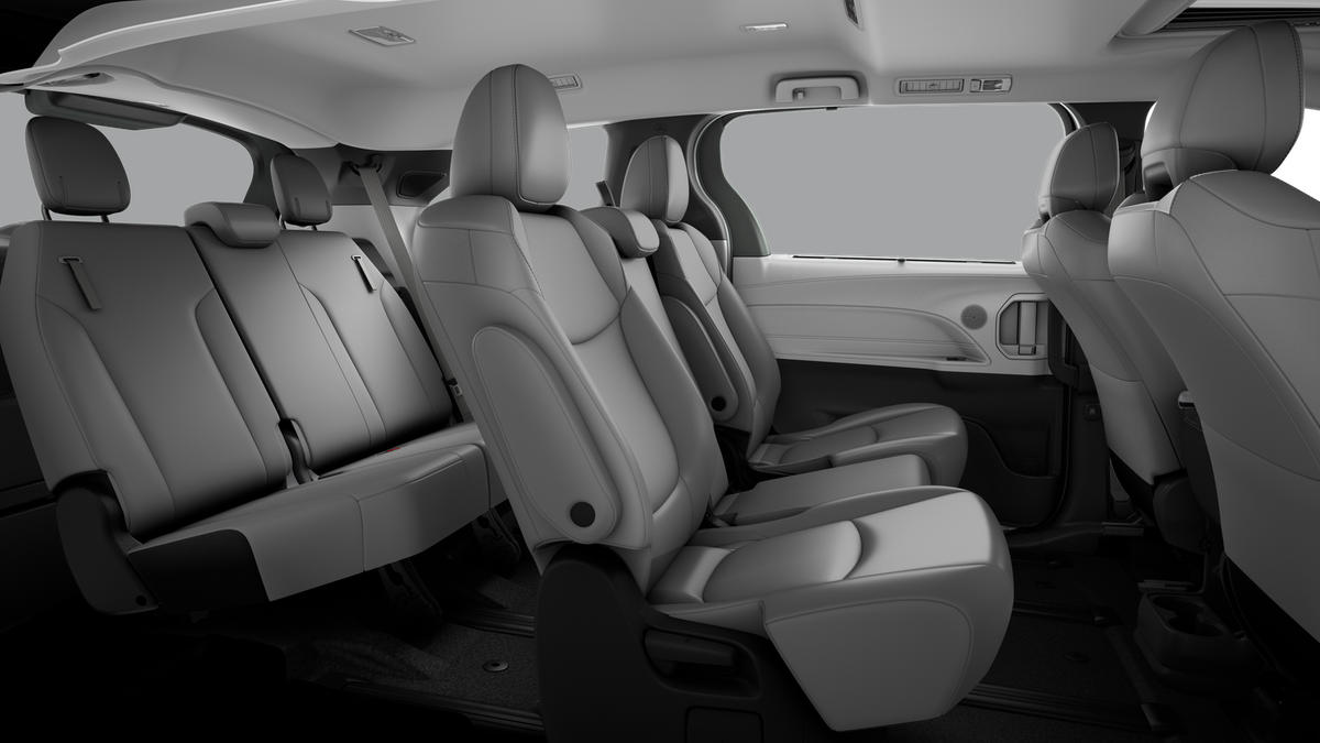 2025 Toyota Sienna XLE photo 35