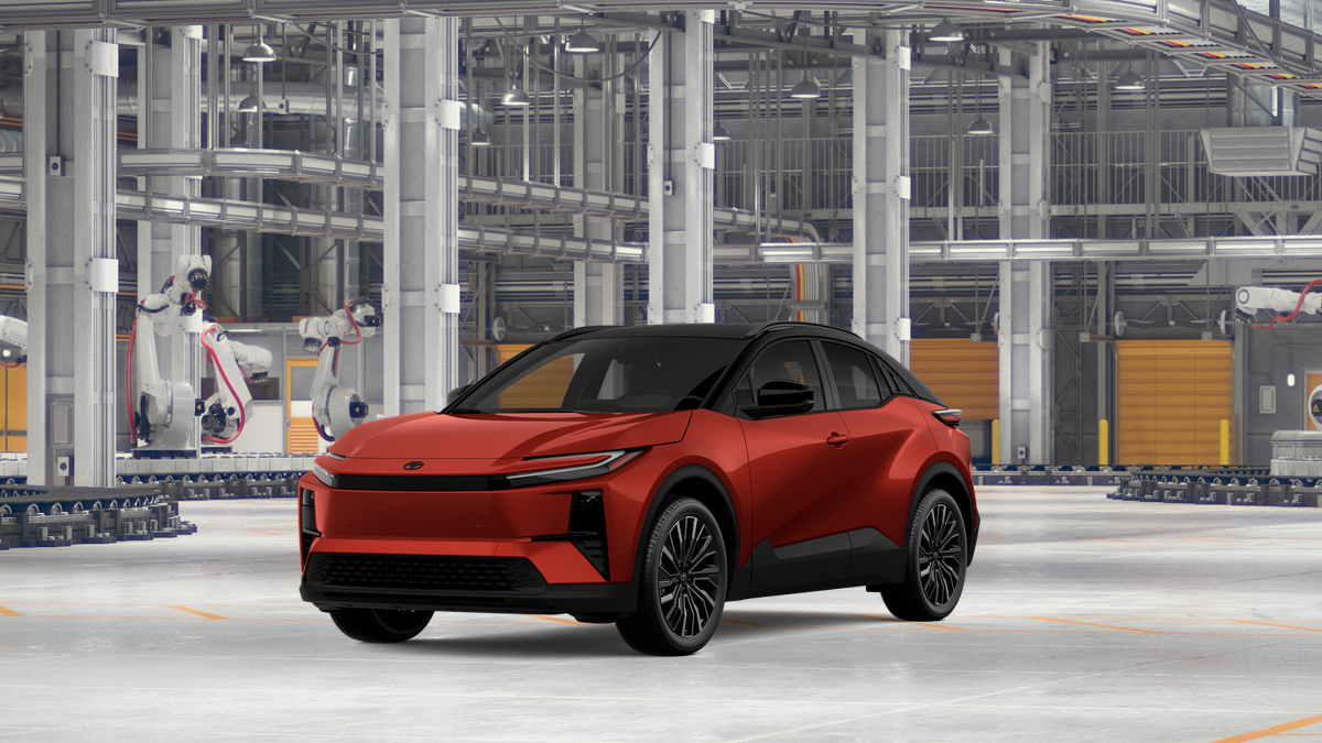 New 2027 Tandoori with Midnight Black Metallic roof <sup>1</sup> Toyota  XSE image 9