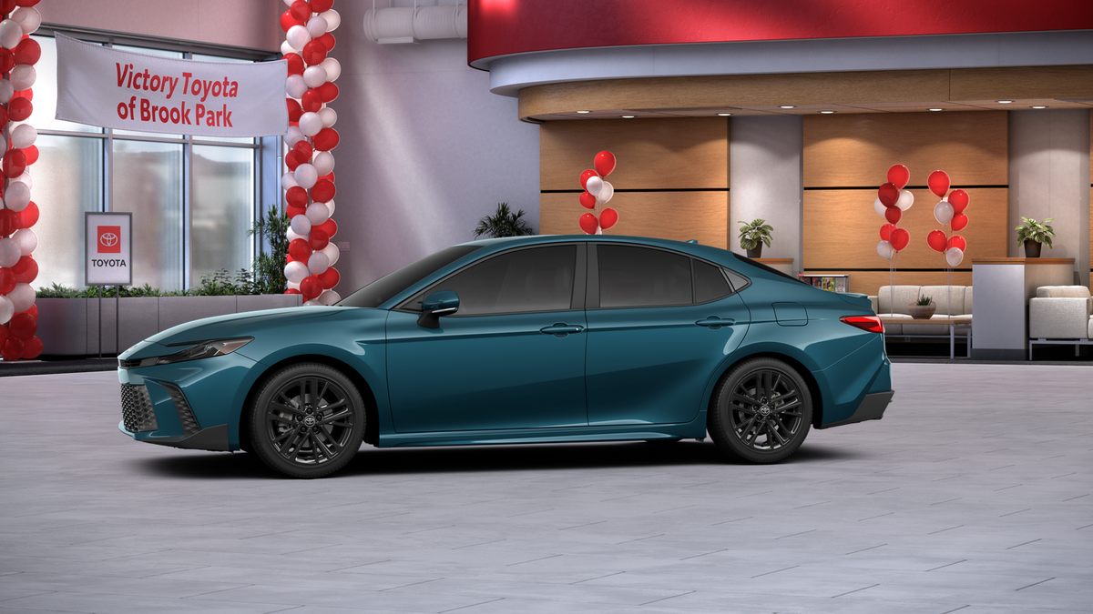 2026 Toyota Camry SE photo 3