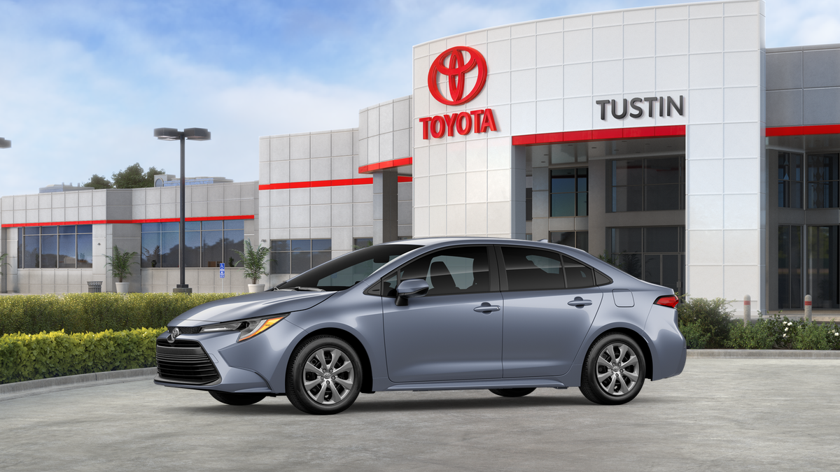 2026 Toyota Corolla LE photo 2