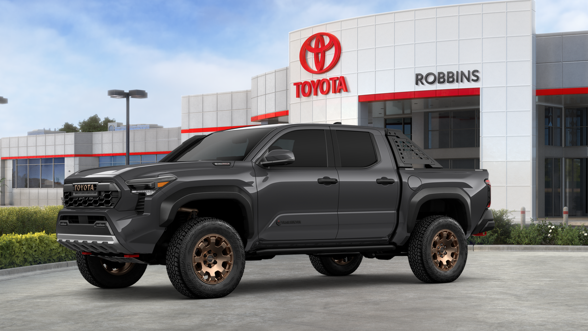 2025 Toyota Tacoma Trailhunter 4x4 Double Cab photo 2