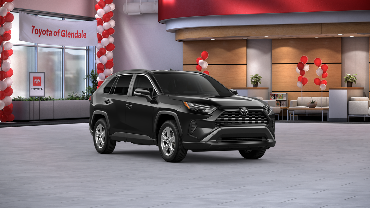 2025 Toyota RAV4 XLE photo 15
