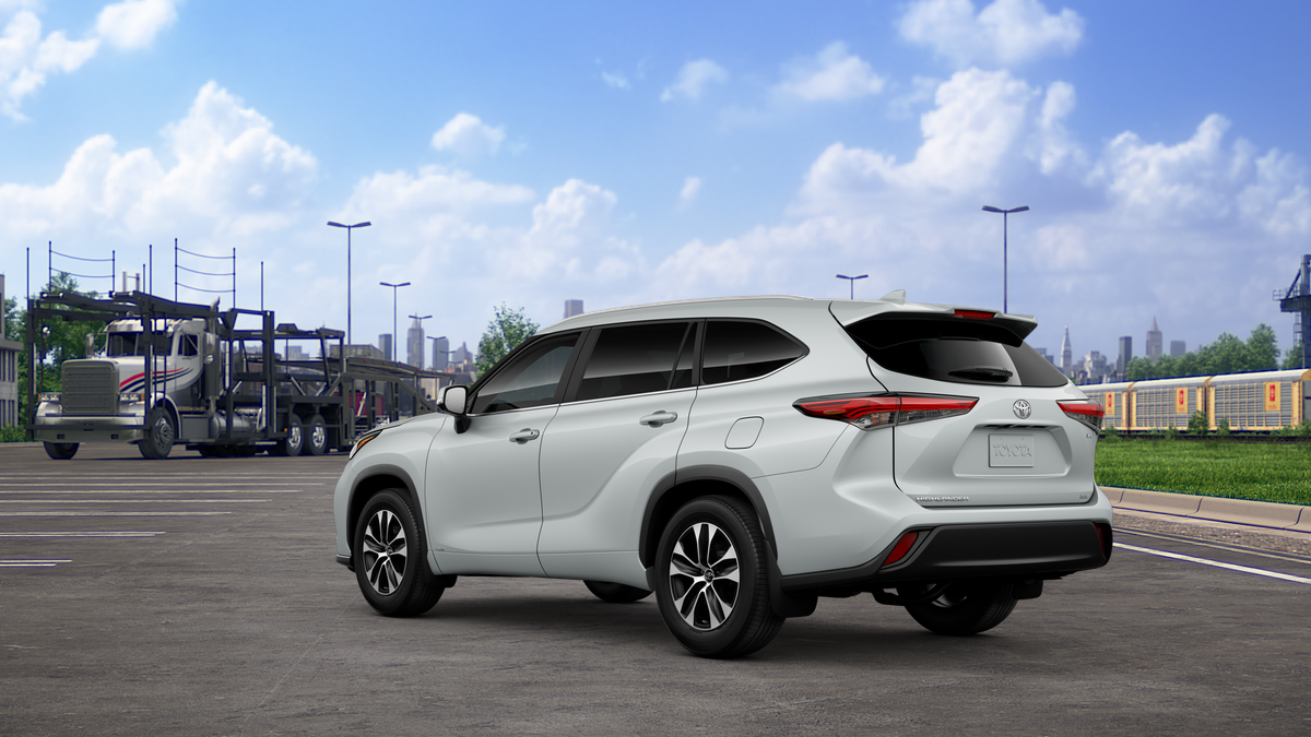 2025 Toyota Highlander Hybrid XLE photo 8