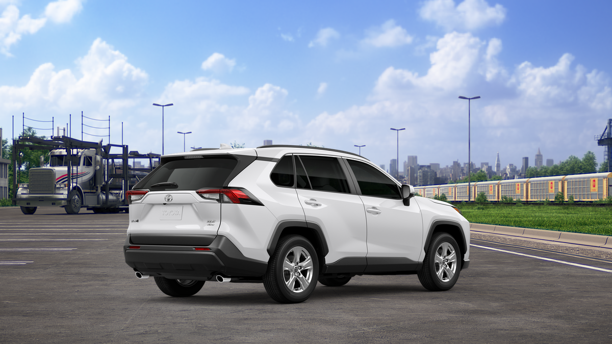 2025 Toyota RAV4 XLE photo 12