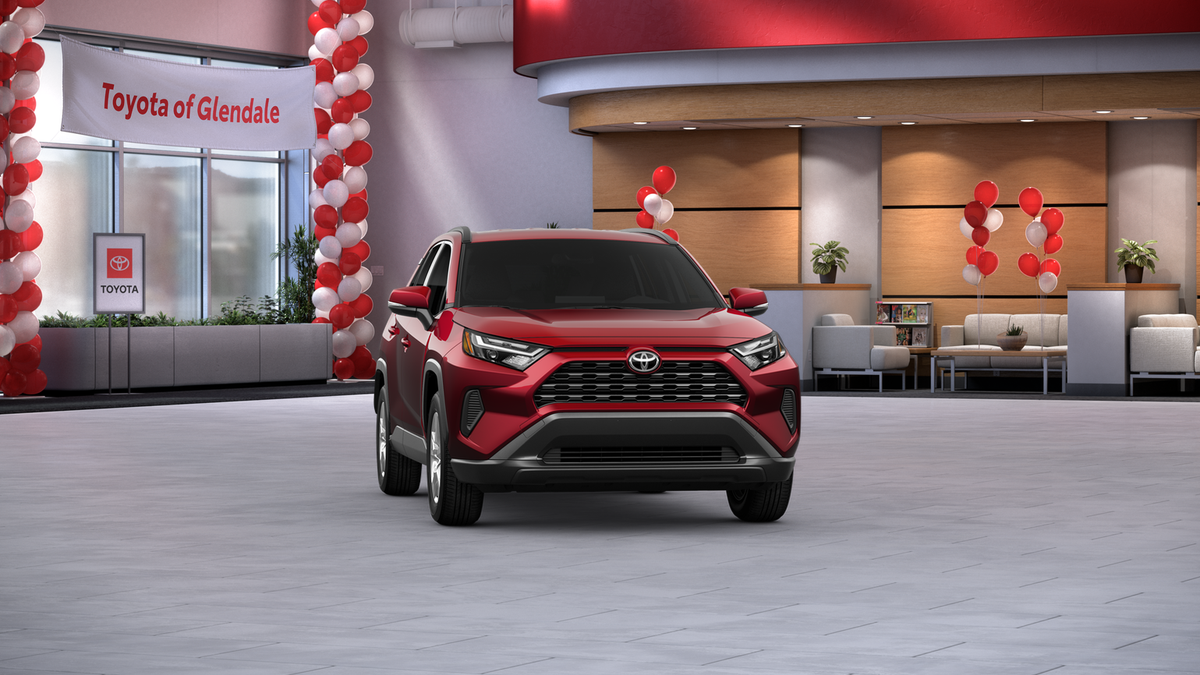 2025 Toyota RAV4 XLE photo 12