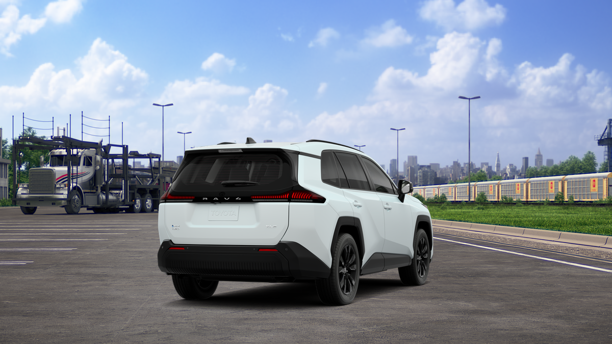 New 2026 Wind Chill Pearl <sup>1</sup> Toyota  XLE Premium image 11