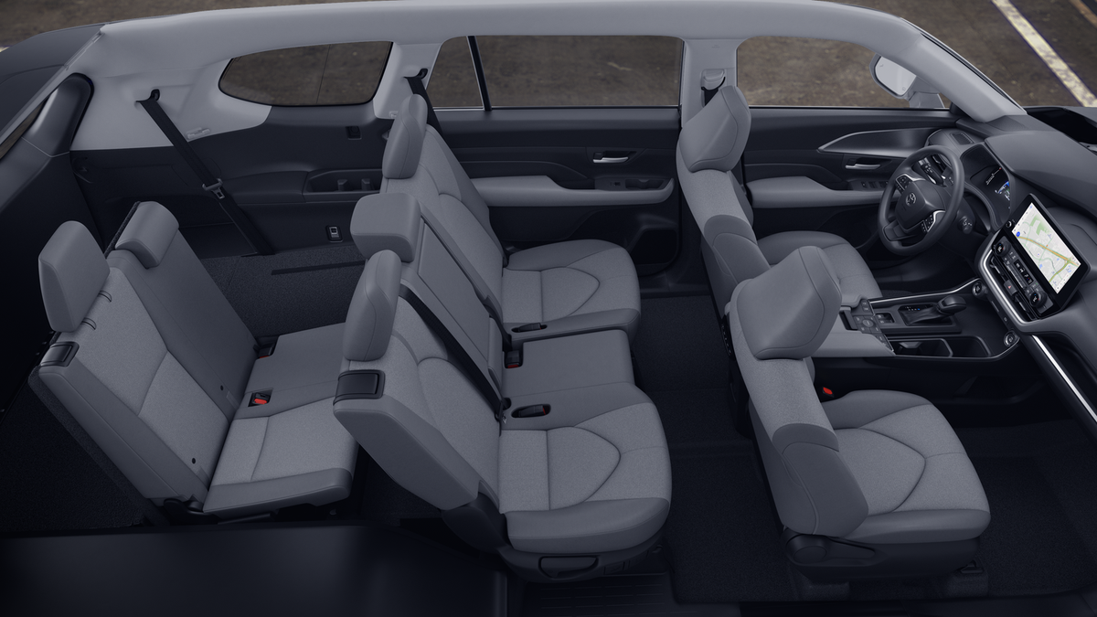 New 2026 Wind Chill Pearl <sup>1</sup> Toyota  LE image 7