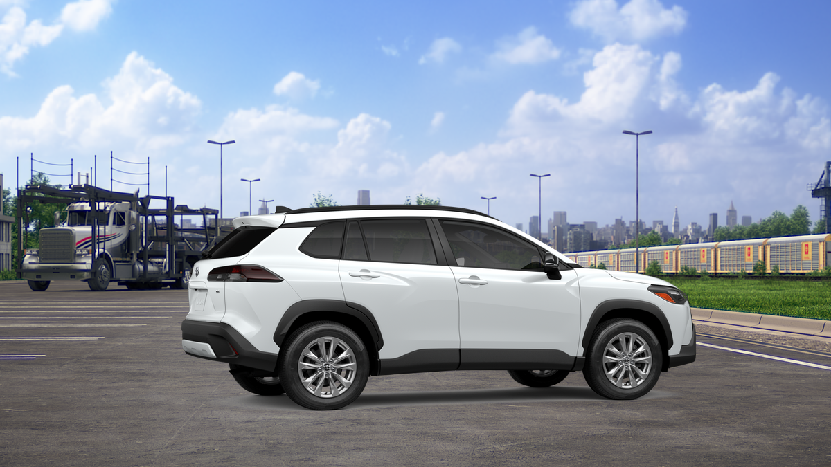 2026 Toyota Corolla Cross LE photo 12