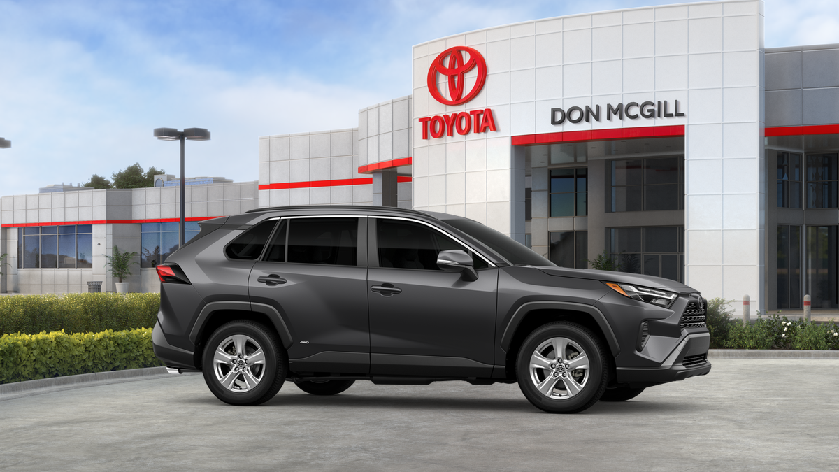 2025 Toyota RAV4 Hybrid XLE photo 6