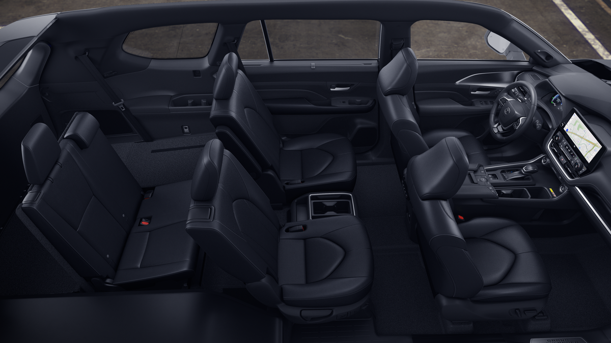 2026 Toyota Highlander Hybrid photo 22