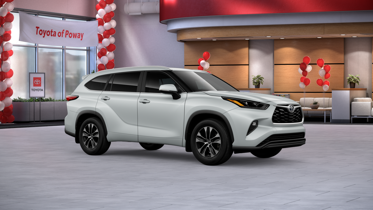 New 2026 Wind Chill Pearl <sup>1</sup> Toyota  XLE image 49