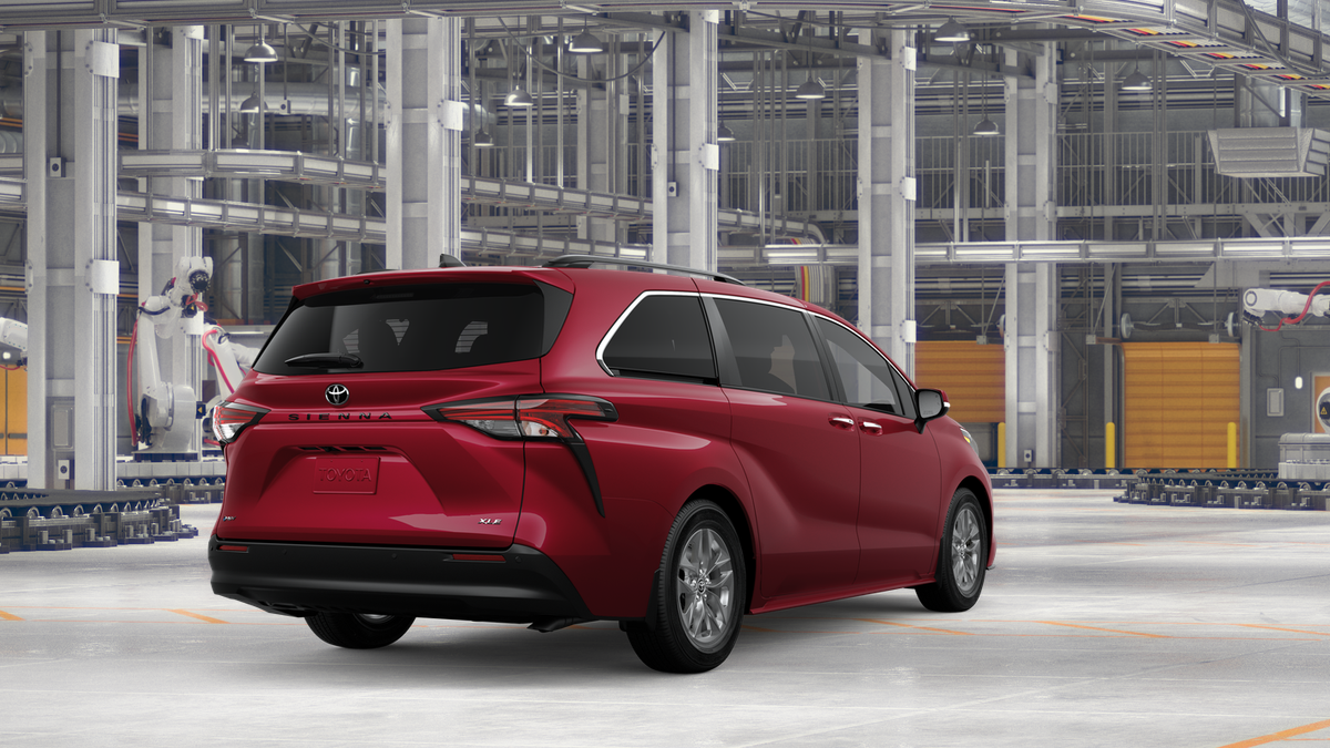 New 2026 Ruby Flare Pearl <sup>1</sup> Toyota  XLE image 11