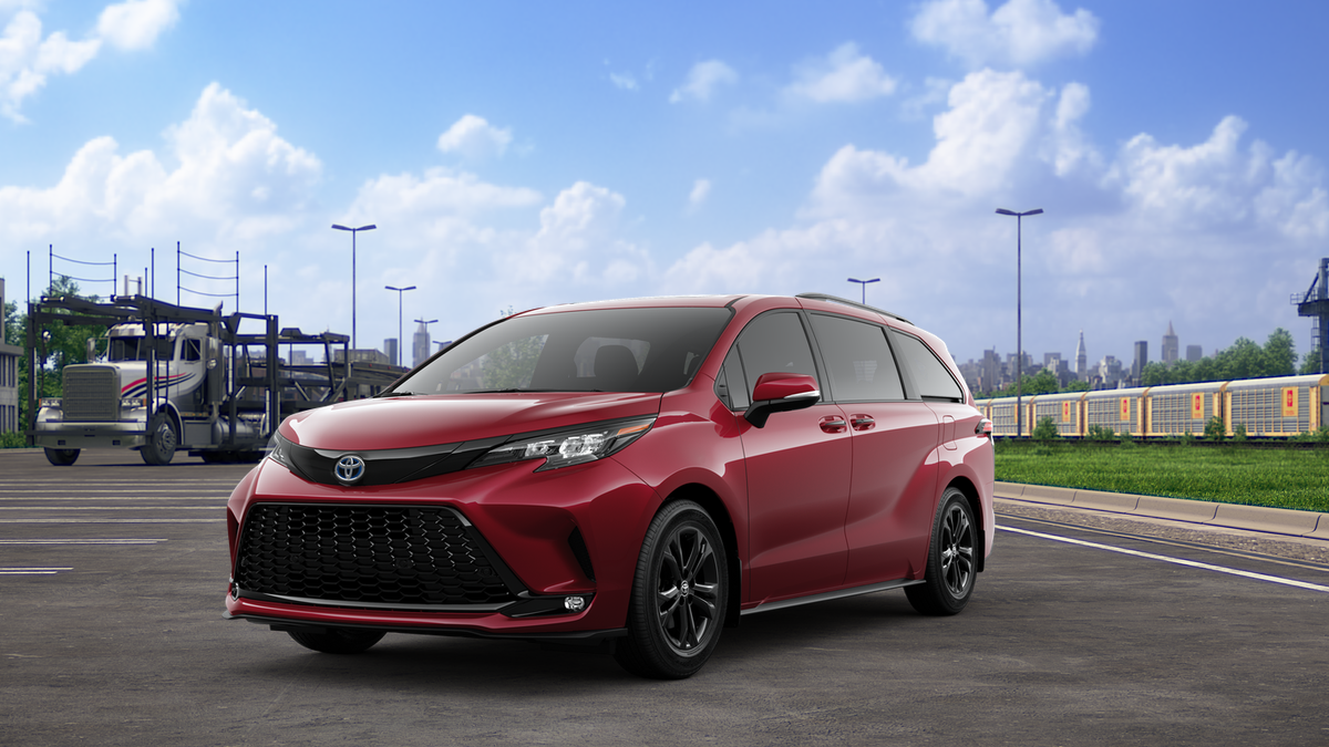 2025 Toyota Sienna XSE