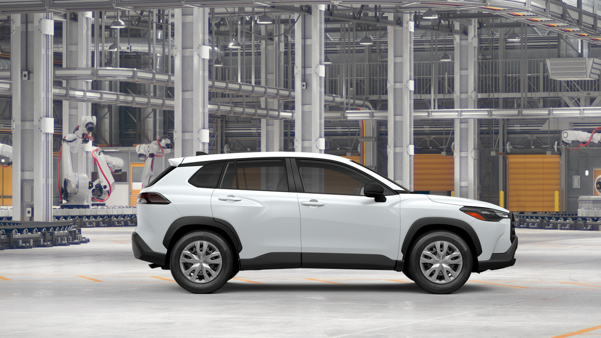 2026 Toyota Corolla Cross L photo 11