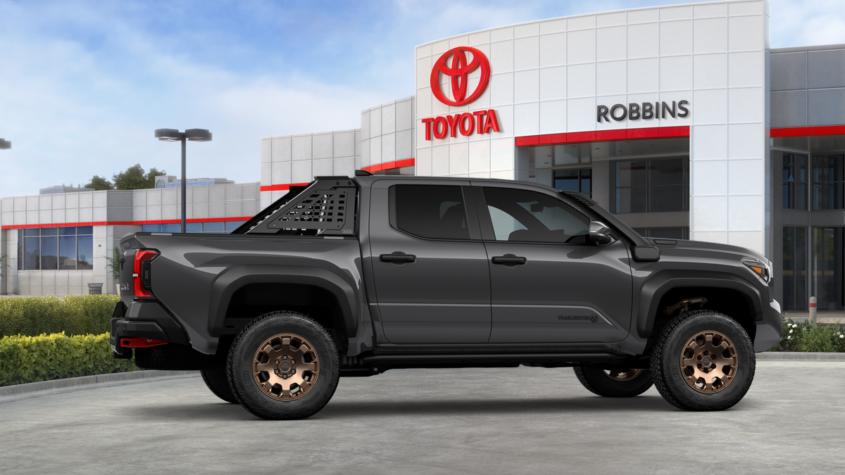2025 Toyota Tacoma Trailhunter 4x4 Double Cab photo 12