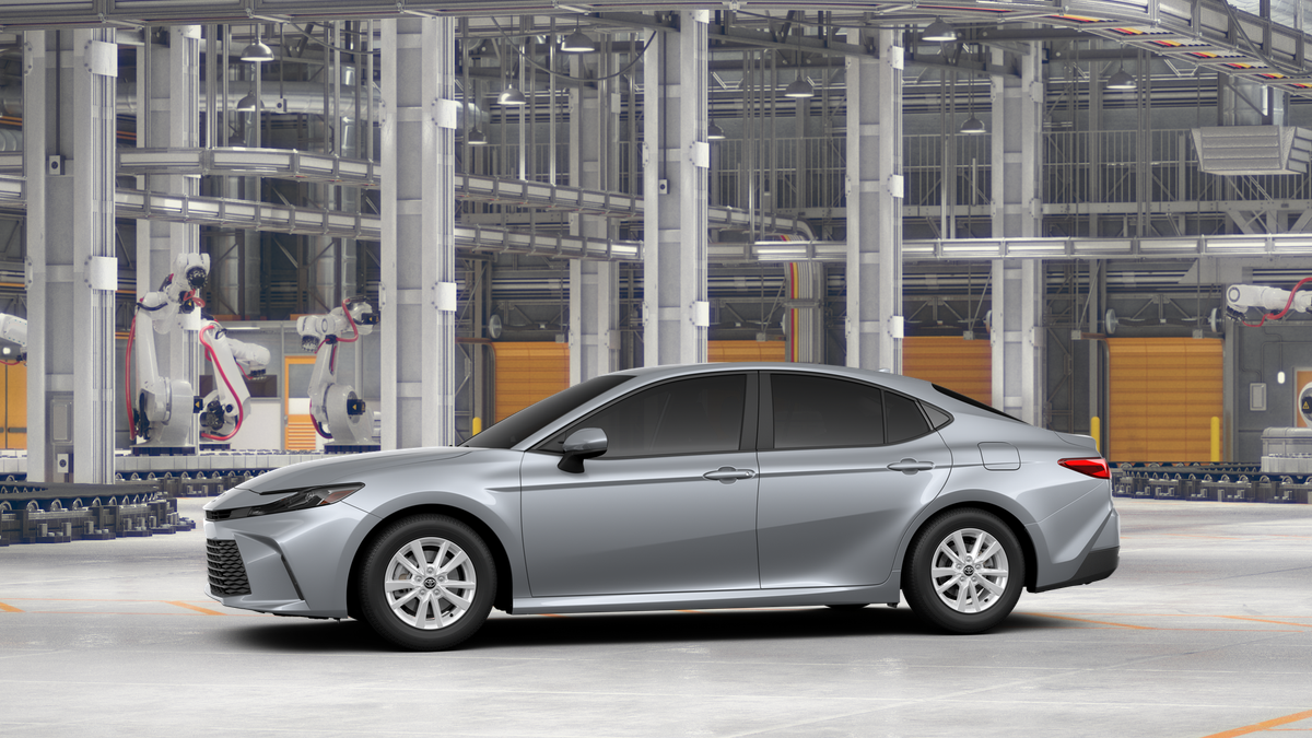 2026 Toyota Camry LE photo 2