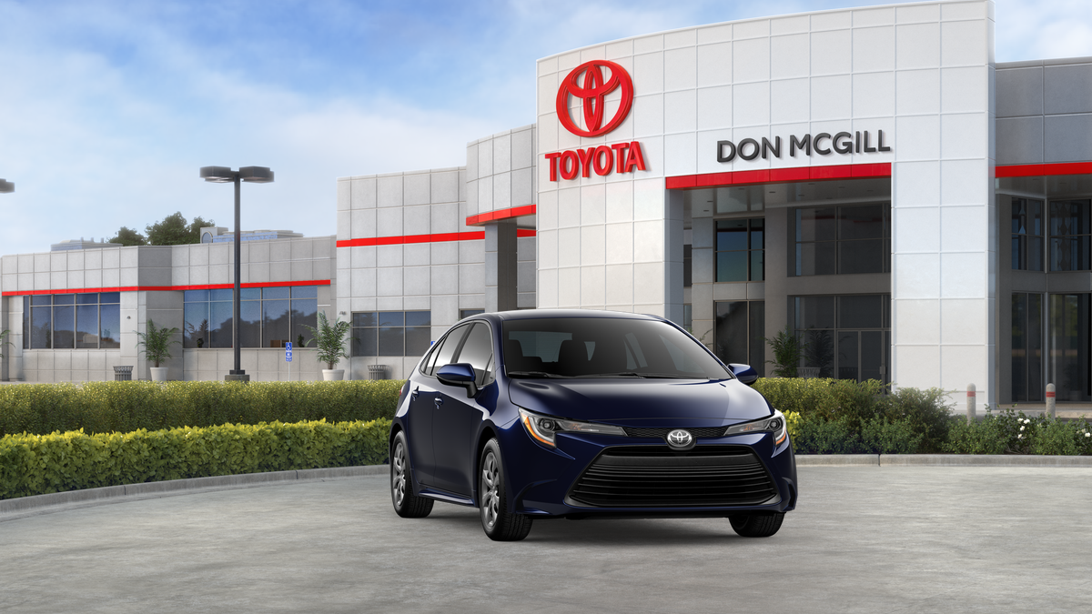 2026 Toyota Corolla LE photo 17