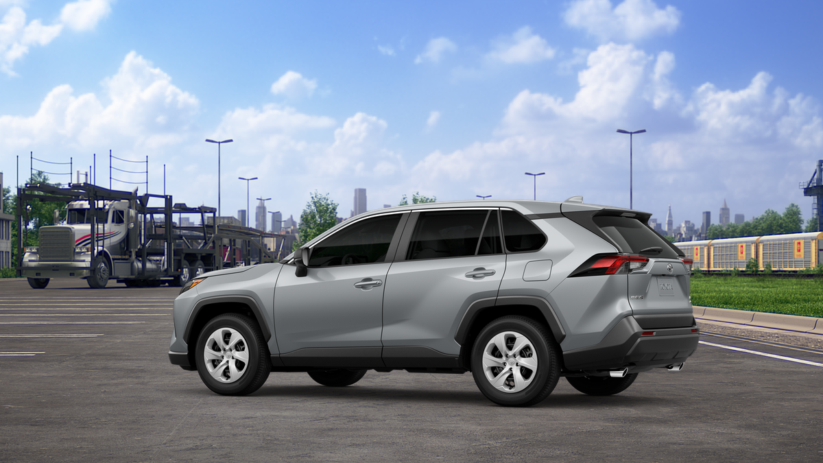 2025 Toyota RAV4 LE photo 5