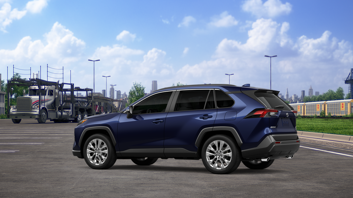2025 Toyota RAV4 XLE Premium photo 7
