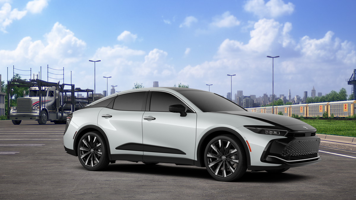 2026 Toyota Crown Platinum photo 14