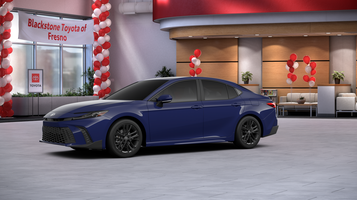 2026 Toyota Camry SE photo 3