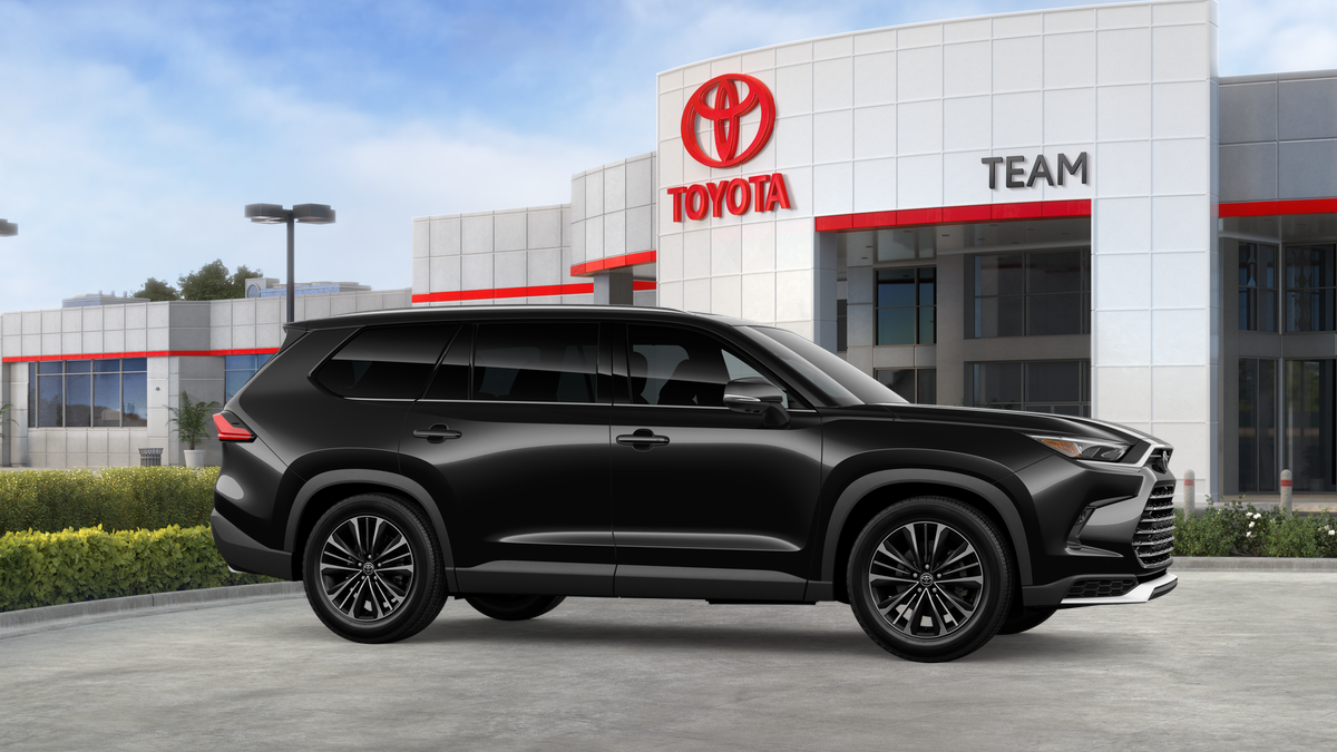 New 2026 Toyota Grand Highlander Hybrid SUV