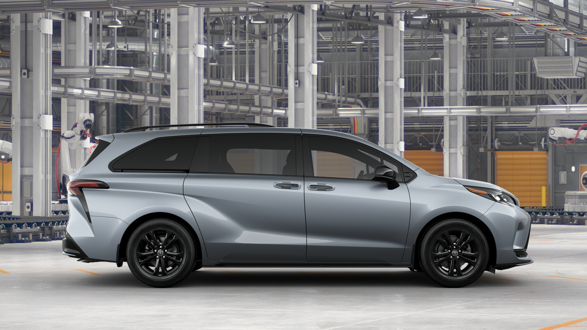 New 2025 Toyota Sienna XSE in Manassas VA