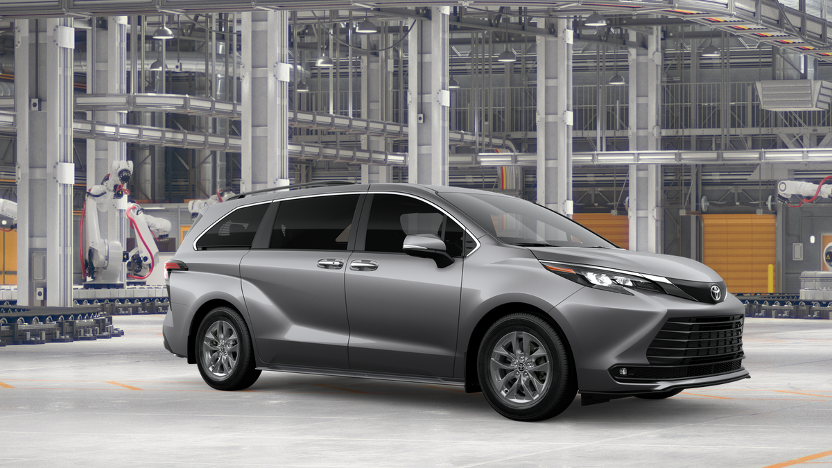 New 2026 Heavy Metal <sup>1</sup> Toyota  XLE image 16