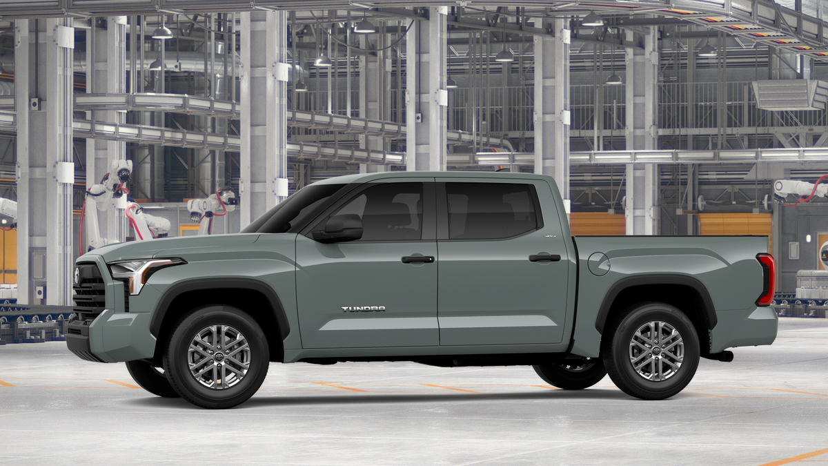2026 Toyota Tundra SR5 CrewMax photo 3