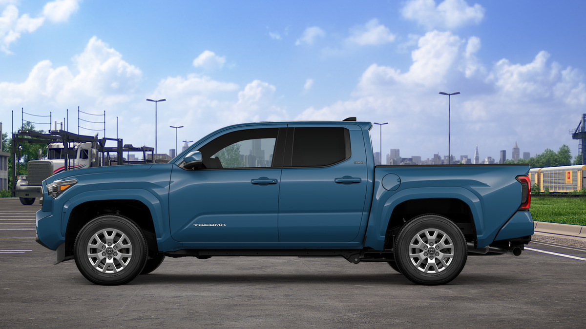 2026 Toyota Tacoma SR5 Double Cab photo 4