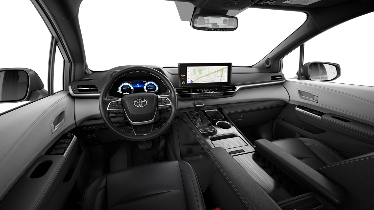 2026 Toyota Sienna XSE's photo