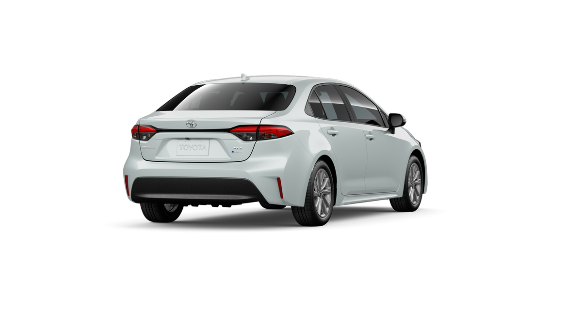 New 2026 Wind Chill Pearl <sup>1</sup> Toyota  XLE image 11