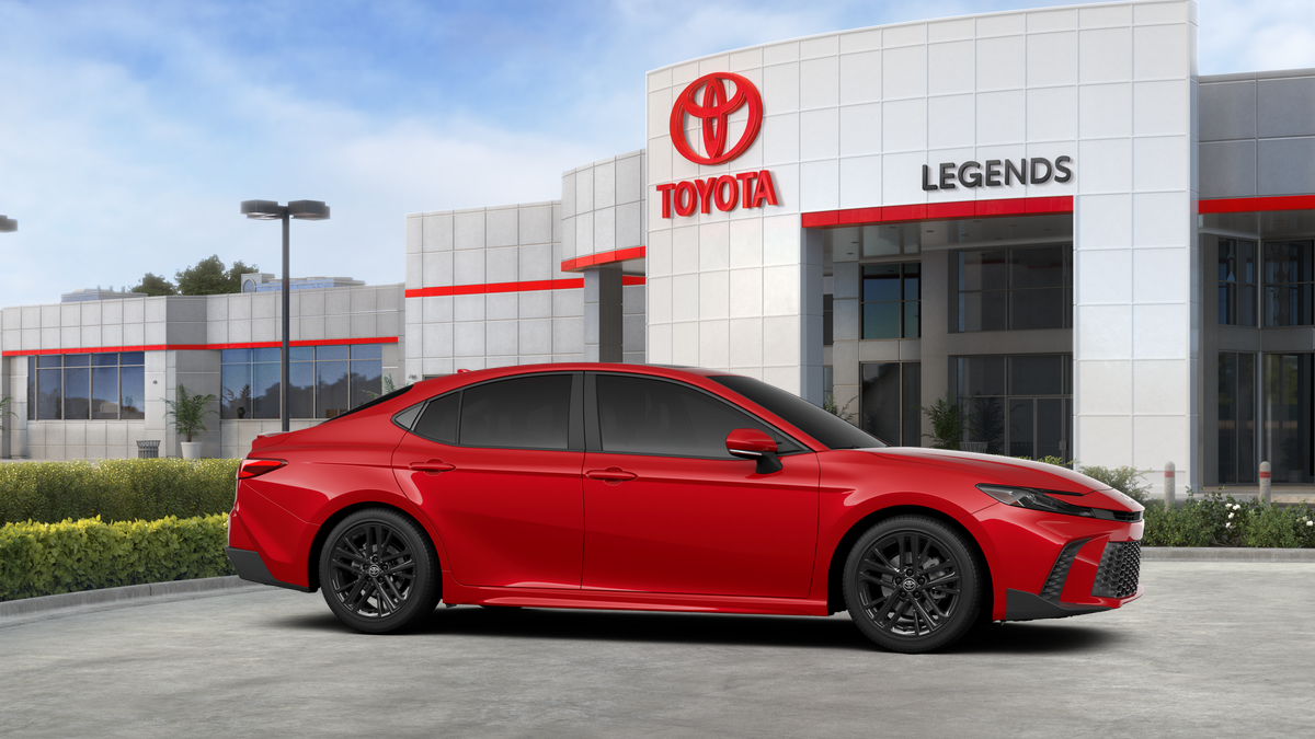 2025 Toyota Camry SE photo 14