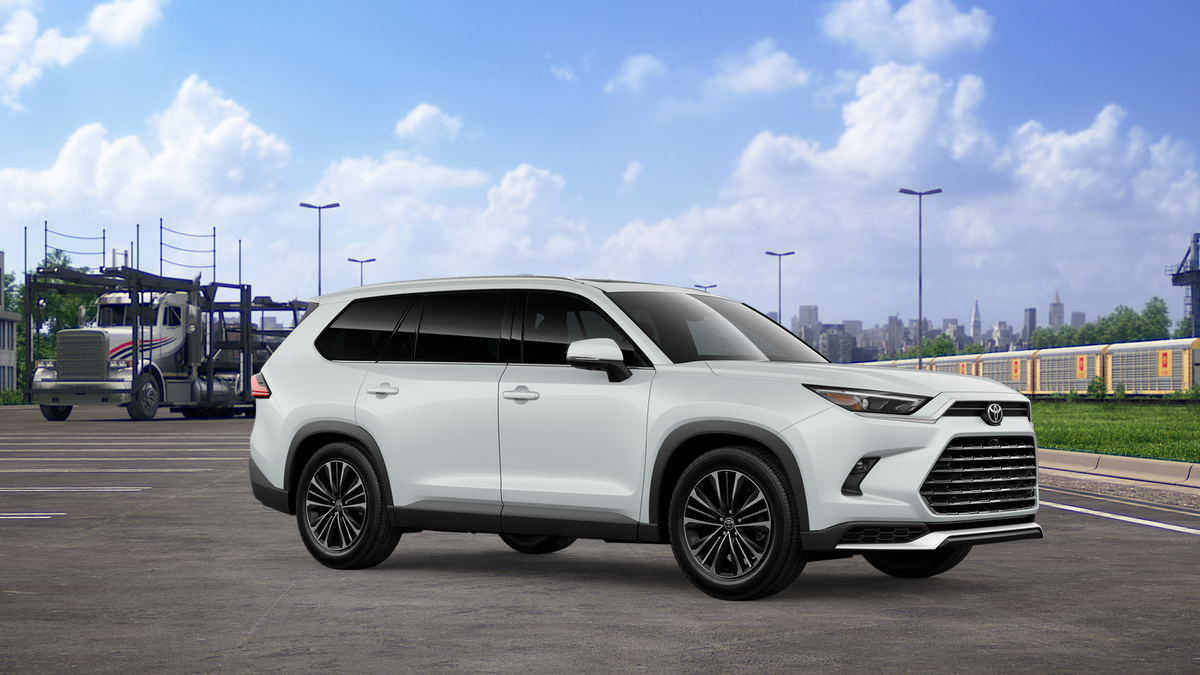 2026 Toyota Highlander Hybrid Platinum photo 15