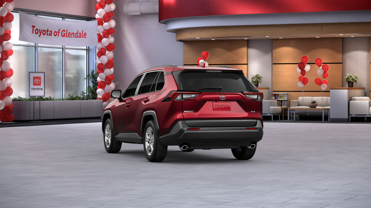 2025 Toyota RAV4 XLE photo 3