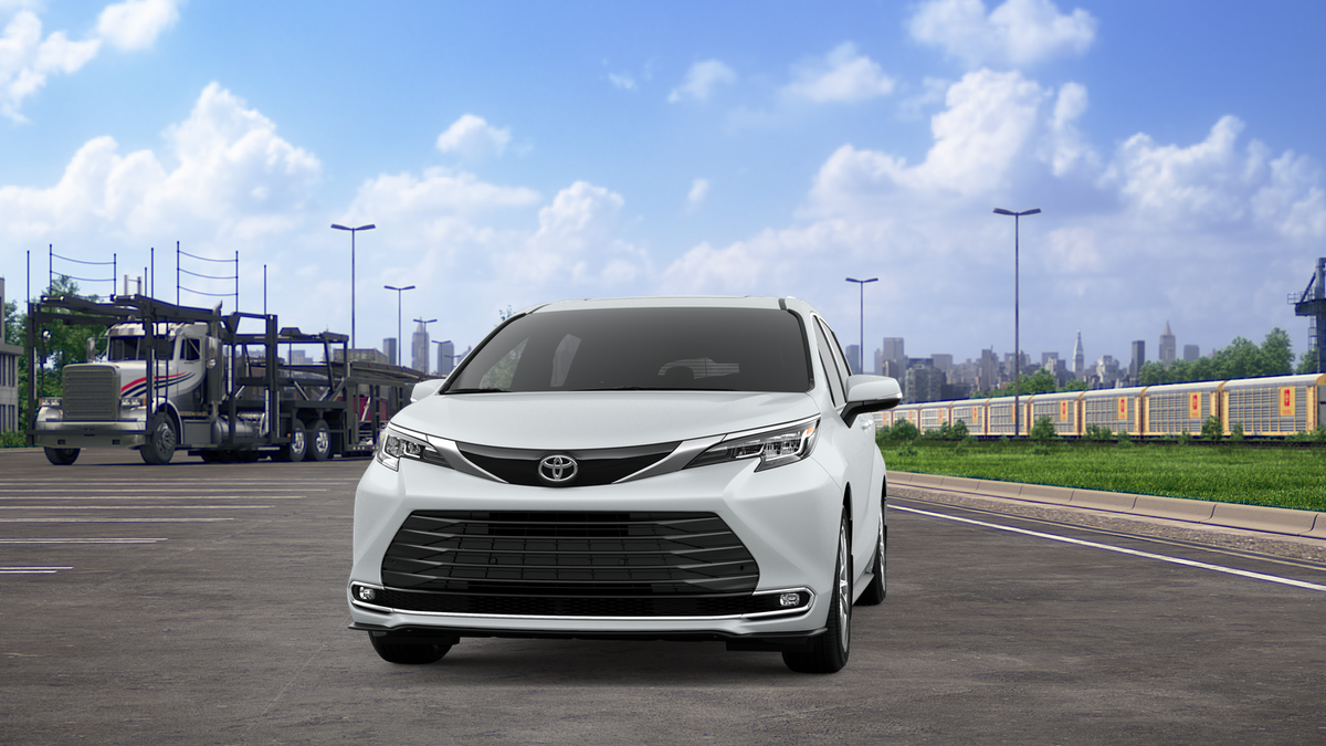 New 2026 Wind Chill Pearl <sup>1</sup> Toyota  Limited image 21